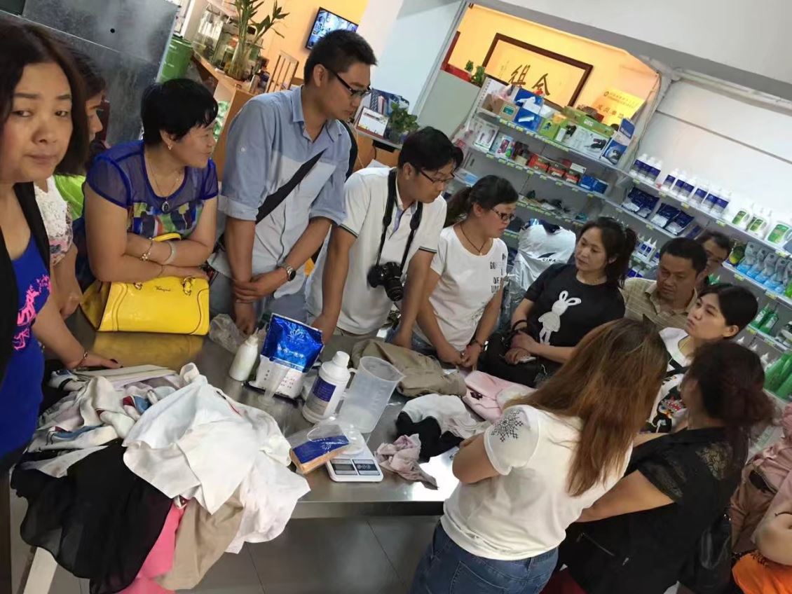 运营一家干洗店怎样1年回本？近几年干洗店远景十分不错，市场需求也呈上升趋势。库尔勒新疆干洗店加盟