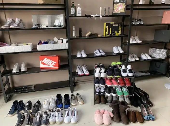 为什么有专业的洗鞋店？库尔勒新疆洗鞋店加盟有什么洗涤材料